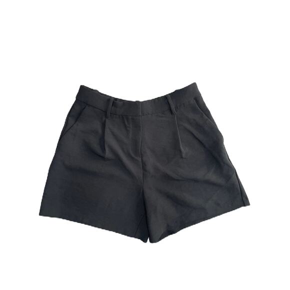 Abercrombie & Fitch Pants - NWT Abercrombie & Fitch shorts Size S